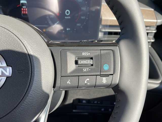 日産 セレナ e－パワー ハイウェイスター V 静岡県 2025(令7)年 0.1千km 白Ⅱ ワンオーナー/デジタルインナーミラー/純正SDナビ（AM、FM、Bluetooth、CD）/両側パワースライドドア/ワイヤレス充電/オートホールド/インテリジェントクルーズコントロール/踏み間違い防止機能/ETC2.0ユニット/プロパイロット緊急停止支援システム/16インチ純正アルミホイール/フォグランプ/全方位車外カメラ