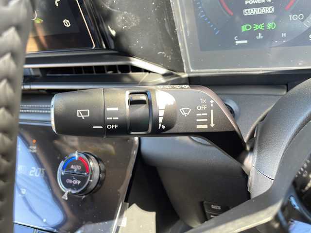 日産 セレナ e－パワー ハイウェイスター V 静岡県 2025(令7)年 0.1千km 白Ⅱ ワンオーナー/デジタルインナーミラー/純正SDナビ（AM、FM、Bluetooth、CD）/両側パワースライドドア/ワイヤレス充電/オートホールド/インテリジェントクルーズコントロール/踏み間違い防止機能/ETC2.0ユニット/プロパイロット緊急停止支援システム/16インチ純正アルミホイール/フォグランプ/全方位車外カメラ