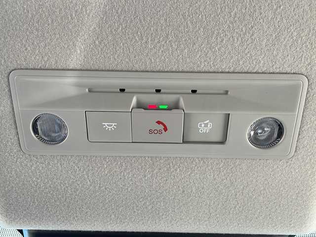 日産 セレナ e－パワー ハイウェイスター V 静岡県 2025(令7)年 0.1千km 白Ⅱ ワンオーナー/デジタルインナーミラー/純正SDナビ（AM、FM、Bluetooth、CD）/両側パワースライドドア/ワイヤレス充電/オートホールド/インテリジェントクルーズコントロール/踏み間違い防止機能/ETC2.0ユニット/プロパイロット緊急停止支援システム/16インチ純正アルミホイール/フォグランプ/全方位車外カメラ