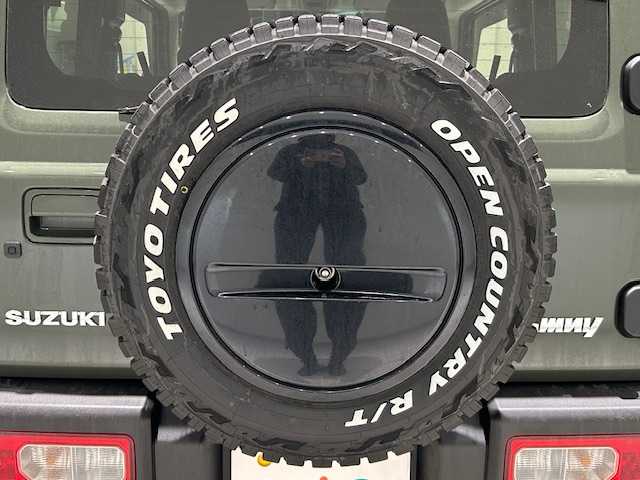 スズキ ジムニー XC 宮城県 2022(令4)年 4.5万km ジャングルグリーン スズキセーフティサポート/・デュアルセンサーブレーキサポート/・誤発進抑制機能/・車線逸脱警報/・ふらつき警報機能/・標識認識機能/・ハイビームアシスト/・先行車発進お知らせ機能/社外ナビ/・CD/DVD/Bluetooth/USB/ipod/・バックカメラ/・前後ドライブレコーダー/・純正ビルドインETC/クルーズコントロール/革巻きステアリング/・ステアリングスイッチ/シートヒーター（運転席・助手席）/純正LEDヘッドライト/・フォグランプ/・オートライト/純正フロアマット/純正アルミホイール