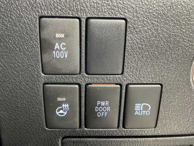 トヨタ アルファードハイブリット エグゼクティブ ラウンジ S 茨城県 2022(令4)年 5.1万km ホワイトパールクリスタルシャイン 純正メモリナビ/・アラウンドビュー/・FM/AM/DISC/フルセグTV/SD/Bluetooth/・JBLサウンド/BSM/デジタルインナーミラー/前後コーナーセンサー/純正ビルドインETC/追従型クルーズコントロール/両側パワースライド/パワーシート（1列目＆2列目シート）/・メモリーシート/シートヒーター（D+N席）/シートベンチレーション（D+N席）/ステアリングヒーター/純正アルミホイール/純正フロアマット/４WD/１００V充電/電動リアゲート/スマートキー/LEDヘッドライト/衝突被害軽減ブレーキ/レーンキープアシスト/W+サイドエアバッグ/カーテンエアバッグ/オートライト/オートマチックハイビーム