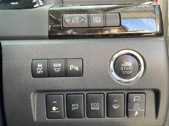 トヨタ アルファード 350S Cパッケージ 高知県 2012(平24)年 9.2万km ホワイトパールクリスタルシャイン サンルーフ/純正ナビ/・フルセグTV/・Bluetooth/・CD/純正フリップダウンモニター/両側電動スライド/バックモニター/パワーバックドア/クルーズコントロール/プッシュスタート/コーナーセンサー/オートライト/黒レザー/・パワーシート/・シートヒーター