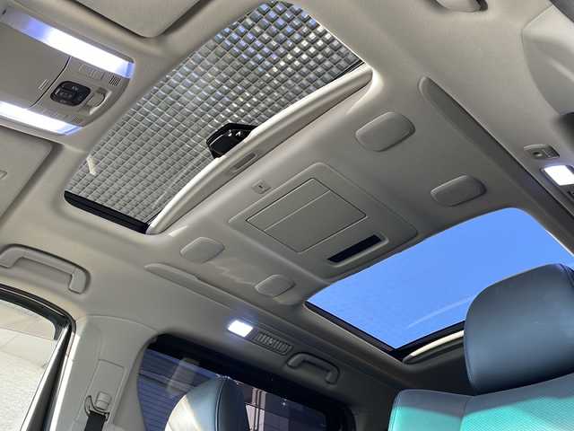 トヨタ アルファード 350S Cパッケージ 高知県 2012(平24)年 9.2万km ホワイトパールクリスタルシャイン サンルーフ/純正ナビ/・フルセグTV/・Bluetooth/・CD/純正フリップダウンモニター/両側電動スライド/バックモニター/パワーバックドア/クルーズコントロール/プッシュスタート/コーナーセンサー/オートライト/黒レザー/・パワーシート/・シートヒーター