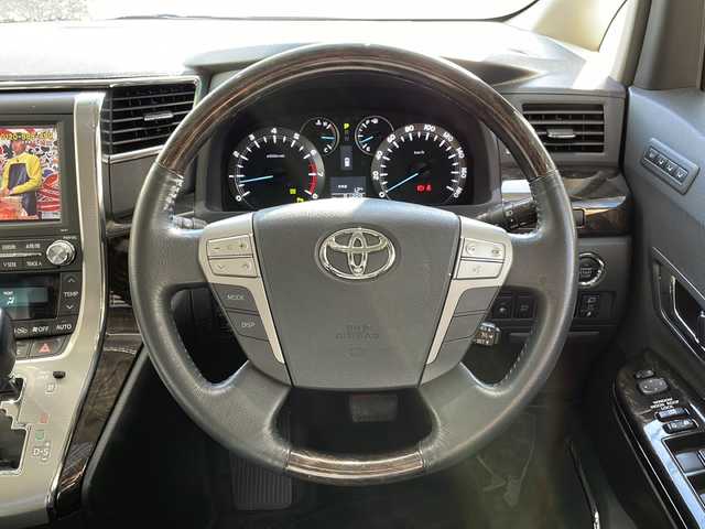 トヨタ アルファード 350S Cパッケージ 高知県 2012(平24)年 9.2万km ホワイトパールクリスタルシャイン サンルーフ/純正ナビ/・フルセグTV/・Bluetooth/・CD/純正フリップダウンモニター/両側電動スライド/バックモニター/パワーバックドア/クルーズコントロール/プッシュスタート/コーナーセンサー/オートライト/黒レザー/・パワーシート/・シートヒーター