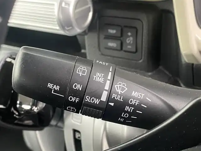 スズキ クロスビー HYBRID MZ 香川県 2019(令1)年 5万km ピュアホワイトパール/ブラック2トーンルーフ 登録時走行距離：49366km/ケンウッドナビ/全方位カメラ/サイドミラー付きドアミラー/ダブルサイドエアバック/カーテンエアバック/横滑り防止システム/レーンキープアシスト/オートライト/バックコーナーセンサー/LEDヘッドライト/リアエアロ付き/純正アルミ１６インチ/プッシュスタート/スマートキー
