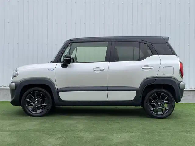 スズキ クロスビー HYBRID MZ 香川県 2019(令1)年 5万km ピュアホワイトパール/ブラック2トーンルーフ 登録時走行距離：49366km/ケンウッドナビ/全方位カメラ/サイドミラー付きドアミラー/ダブルサイドエアバック/カーテンエアバック/横滑り防止システム/レーンキープアシスト/オートライト/バックコーナーセンサー/LEDヘッドライト/リアエアロ付き/純正アルミ１６インチ/プッシュスタート/スマートキー