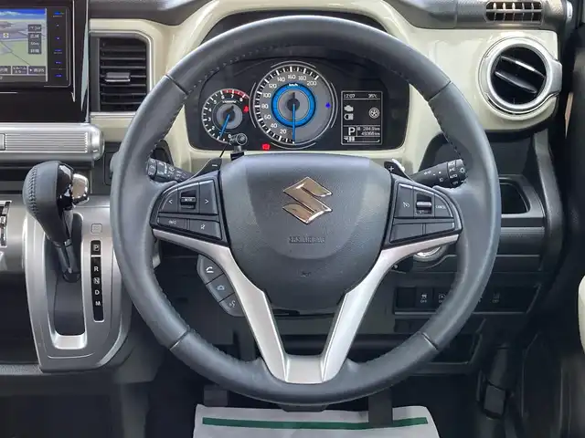 スズキ クロスビー HYBRID MZ 香川県 2019(令1)年 5万km ピュアホワイトパール/ブラック2トーンルーフ 登録時走行距離：49366km/ケンウッドナビ/全方位カメラ/サイドミラー付きドアミラー/ダブルサイドエアバック/カーテンエアバック/横滑り防止システム/レーンキープアシスト/オートライト/バックコーナーセンサー/LEDヘッドライト/リアエアロ付き/純正アルミ１６インチ/プッシュスタート/スマートキー