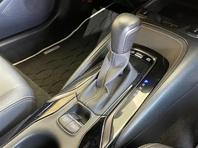 トヨタ カローラツーリング ハイブリッド ダブルバイビー 岩手県 2020(令2)年 9.3万km スパークリングブラックパールクリスタルシャイン ４WD/寒冷地仕様/シートヒーター/ステアリングヒーター/トヨタセーフティセンス/プリクラッシュセーフティ/純正９インチナビ（Bluetooth USB フルセグ AppleCarPlay AndroidAuto）/ブラインドスポットモニター/リヤクロストラフィックアラート/コーナーセンサー/レーンアシスト/クルーズコントロール/オートハイビーム/ヘッドライトレベライザー/ステアリングスイッチ/横滑り防止装置/バックカメラ/純正１７インチアルミホイール/AC100V1500W/置くだけ充電