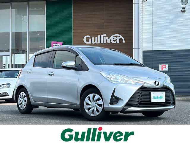 トヨタ ヴィッツ F セーフティーエディションⅡ 佐賀県 2018(平30)年 1.5万km シルバーM 社外ナビ(MDV-M908HDF)/Bluetooth/CD/DVD/USB/フルセグTV/バックカメラ/前後ドライブレコーダー/トヨタセーフティセンス/・衝突軽減システム/・レーンキープアシスト/・クリアランスソナー/オートエアコン/ハロゲンヘッドライト/オートライト／オートマチックハイビーム/布系シート/純正フロアマット/プッシュスタート/スペアキー/保証書/取扱説明書/点検記録簿