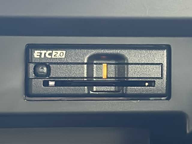 スズキ ソリオ バンディット HV MV 岐阜県 2022(令4)年 0.6万km スーパーブラックパール 社外ナビ/BT/フルセグ/CD/DVD/USB/SD/衝突被害軽減システム/追従型クルーズコントロール/レーンキープアシスト/全方位カメラ/コーナーセンサー後方/両側パワースライドドア/シートヒーター（運転席/助手席）/ETC2.0/スマートキー/プッシュスタート/スペアキー/オートハイビーム/LEDヘッドライト/フォグランプ/オートライト/革ステアリング/ステアリングスイッチ/純正アルミホイール/純正ドアバイザー