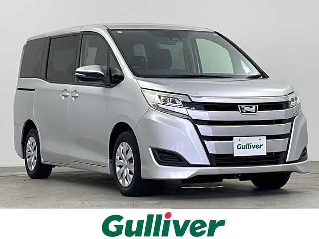 トヨタ ノア X 千葉県 2019(平31)年 6.1万km シルバーM セーフティセンスC/・プリクラッシュセーフティ/・レーンディパーチャーアラート/・オートマチックハイビーム/・先行車発進告知機能/社外メモリーナビ/Bluetooth接続/左側パワースライドドア/LEDヘッドライト/リモコンキー