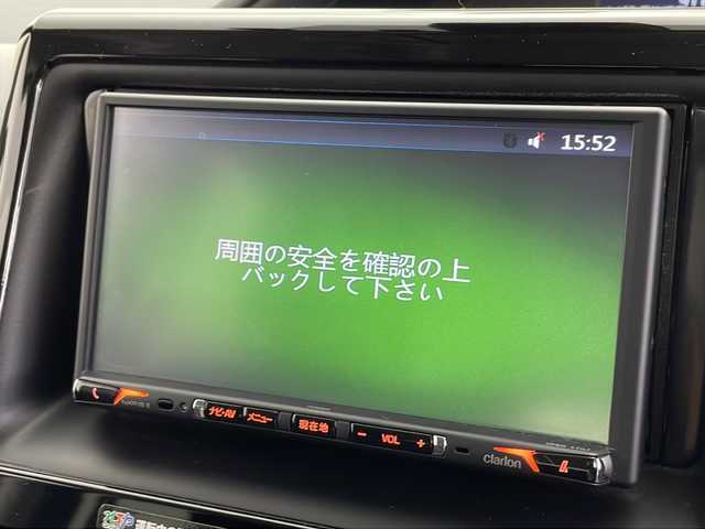 トヨタ ノア X 千葉県 2019(平31)年 6.1万km シルバーM セーフティセンスC/・プリクラッシュセーフティ/・レーンディパーチャーアラート/・オートマチックハイビーム/・先行車発進告知機能/社外メモリーナビ/Bluetooth接続/左側パワースライドドア/LEDヘッドライト/リモコンキー