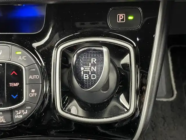 トヨタ ヴォクシー ハイブリッド ZS 煌Ⅲ 千葉県 2021(令3)年 5.9万km ホワイトパールクリスタルシャイン セーフティセンス/（衝突回避支援パッケージ）/・プリクラッシュセーフティシステム/・レーンディパーチャーアラート/・オートマチックハイビーム/・先行車発進告知機能/純正10インチメモリーナビ/・フルセグTV/・Bluetoothオーディオ接続/・CD/DVD再生機能/・バックカメラ/両側パワースライドドア/LEDヘッドライト/ビルトインETC2.0/前後コーナーセンサー/ハーフレザーシート/シートヒーター/スマートキー/クルーズコントロール