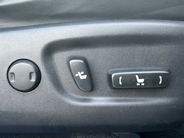 レクサス ＮＸ 300h バージョンL 茨城県 2014(平26)年 7.3万km ソニッククォーツ サンルーフ/ブラインドスポットモニター/純正SDナビ/Bluetooth/CD/DVD/バックカメラ/全周囲カメラ/パワーバックドア/レーダークルーズコントロール/LEDオートライト/オートマチックハイビーム/フルレザーシート/シートヒーター/エアシート/ステアリングヒーター/パワーシート/シートメモリー/パドルシフト/クリアランスソナー/ビルドインETC/プッシュスタート/禁煙車