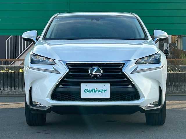 レクサス ＮＸ 300h バージョンL 茨城県 2014(平26)年 7.3万km ソニッククォーツ サンルーフ/ブラインドスポットモニター/純正SDナビ/Bluetooth/CD/DVD/バックカメラ/全周囲カメラ/パワーバックドア/レーダークルーズコントロール/LEDオートライト/オートマチックハイビーム/フルレザーシート/シートヒーター/エアシート/ステアリングヒーター/パワーシート/シートメモリー/パドルシフト/クリアランスソナー/ビルドインETC/プッシュスタート/禁煙車