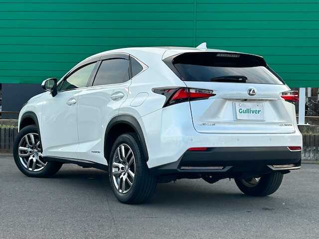 レクサス ＮＸ 300h バージョンL 茨城県 2014(平26)年 7.3万km ソニッククォーツ サンルーフ/ブラインドスポットモニター/純正SDナビ/Bluetooth/CD/DVD/バックカメラ/全周囲カメラ/パワーバックドア/レーダークルーズコントロール/LEDオートライト/オートマチックハイビーム/フルレザーシート/シートヒーター/エアシート/ステアリングヒーター/パワーシート/シートメモリー/パドルシフト/クリアランスソナー/ビルドインETC/プッシュスタート/禁煙車