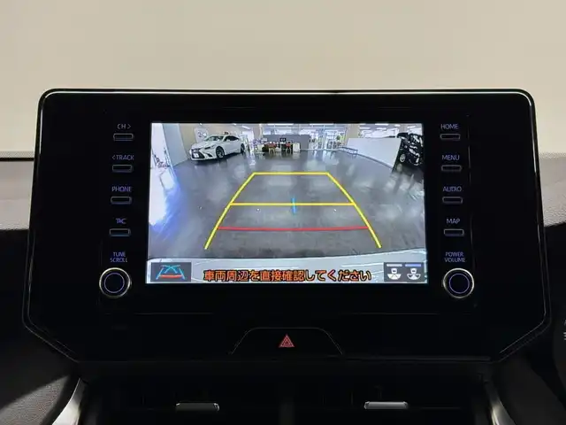 トヨタ ハリアー G 三重県 2020(令2)年 2.5万km ホワイトパールクリスタルシャイン ハイブリッド/FF/MTモード付フロアCVT/純正 12.3インチナビ/（AM/FM/USB/iPod/Bluetooth/AUX/TV/AppleCarPlay/AndroidAuto）/バックガイドモニター/ドライブレコーダー 前後（デジタルインナーミラー内蔵＆後付け）/ビルトイン ETC/Toyota Safety Sense/●プリクラッシュセーフティ/●レーントレーシングアシスト/●レーダークルコン/●アダプティブハイビームシステム/●ロードサインアシスト/・【OP】ブラインドスポットモニター/・リヤクロストラフィックアラート/・パーキングサポートブレーキ（静止物＆後方接近車両（OP））/など/装備/・デジタルインナーミラー/・ハーフレザーシート/・パワーシート（D8way＋電動ランバーサポート）/・パワーバックドア/・左右独立オートエアコン/・雨滴検知式フロントワイパー/・電動テレスコピックステアリング/・ステアリングスイッチ/・充電用USBジャックx2/・電子パーキングブレーキ＆オートブレーキホールド/・純正 18inAW/・保/取/ナビ取/・スマートキーx2/など