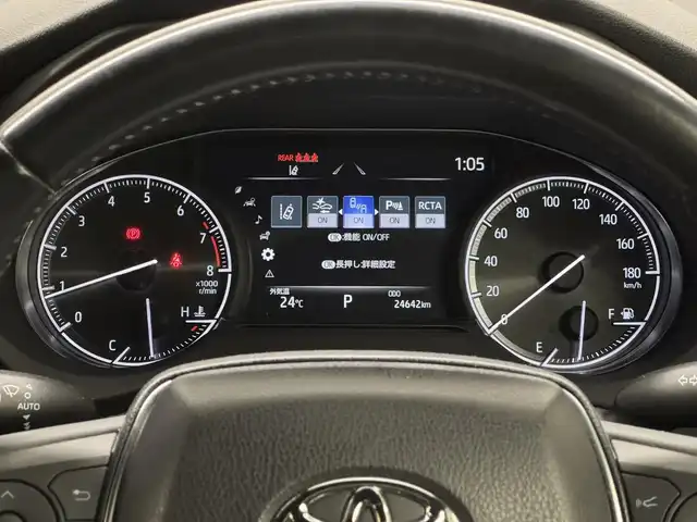 トヨタ ハリアー G 三重県 2020(令2)年 2.5万km ホワイトパールクリスタルシャイン ハイブリッド/FF/MTモード付フロアCVT/純正 12.3インチナビ/（AM/FM/USB/iPod/Bluetooth/AUX/TV/AppleCarPlay/AndroidAuto）/バックガイドモニター/ドライブレコーダー 前後（デジタルインナーミラー内蔵＆後付け）/ビルトイン ETC/Toyota Safety Sense/●プリクラッシュセーフティ/●レーントレーシングアシスト/●レーダークルコン/●アダプティブハイビームシステム/●ロードサインアシスト/・【OP】ブラインドスポットモニター/・リヤクロストラフィックアラート/・パーキングサポートブレーキ（静止物＆後方接近車両（OP））/など/装備/・デジタルインナーミラー/・ハーフレザーシート/・パワーシート（D8way＋電動ランバーサポート）/・パワーバックドア/・左右独立オートエアコン/・雨滴検知式フロントワイパー/・電動テレスコピックステアリング/・ステアリングスイッチ/・充電用USBジャックx2/・電子パーキングブレーキ＆オートブレーキホールド/・純正 18inAW/・保/取/ナビ取/・スマートキーx2/など