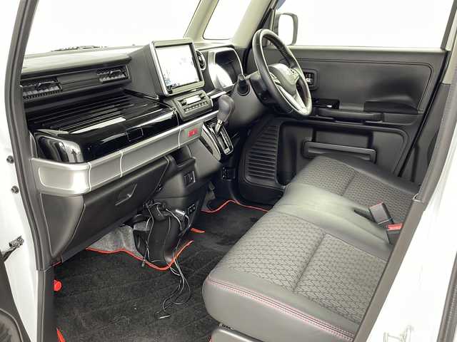 スズキ スペーシア カスタム HYBRID XS 埼玉県 2021(令3)年 3.8万km ピュアホワイトパール/ブラック2トーン 社外9型ナビ/（BT/CD/DVD/AM/FM/フルセグTV/applycarplay）/バックカメラ/スズキセーフティサポート/・デュアルセンサーブレーキサポート/・誤発進抑制機能/・車線逸脱警報機能/・アダプティブクルーズコントロール/両側パワースライドドア/シートヒーター/ビルトインETC/純正アルミホイール/純正フロアマット/LEDライト