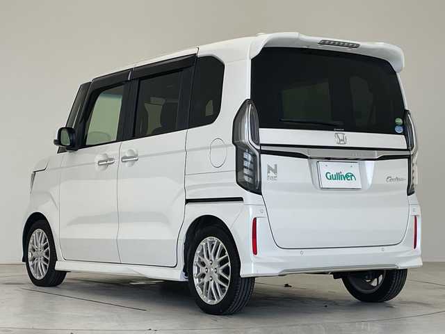 ホンダ Ｎ ＢＯＸ カスタム L ターボ 愛知県 2021(令3)年 4.5万km プラチナホワイトパール 純正8型ナビ/バックカメラ/両側パワースライドドア/LEDヘッドライト/衝突軽減システム/クルーズコントロール/ETC/シートヒーター/CD DVD/Bluetooth/コーナーセンサー/純正アルミホイール/ドライブレコーダー/ステアリングスイッチ/スマートキー/プッシュスタート