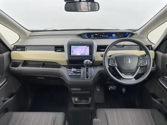 ホンダ フリード G ホンダセンシング 群馬県 2016(平28)年 5.3万km クリスタルブラックパール 禁煙車　純正7インチナビ　バックカメラ　両側パワースライドドア　衝突軽減システム　車線逸脱警報　追従クルーズコントロール　アイドリングストップ　レーンキープアシスト　ビルトインETC　ドライブレコーダー