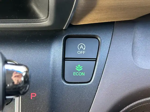 ホンダ フリード G ホンダセンシング 滋賀県 2016(平28)年 5.3万km クリスタルブラックパール 純正メーカーナビ【VXM-174VFi】/両側パワースライドドア/ビルトインETC/ドライブレコーダー/衝突軽減ブレーキ/横滑り防止装置/レーダクルーズコントロール/レーンキープアシスト/アイドリングストップ/バックカメラ/ステアリングスイッチ/ハンズフリー/ヘッドライトレベリング/電動格納ミラー/ECON/プッシュスタート/スマートキー/純正フロアマット/オートエアコン/LEDヘッドライト/ドアバイザー