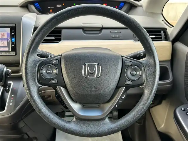 ホンダ フリード G ホンダセンシング 滋賀県 2016(平28)年 5.3万km クリスタルブラックパール 純正メーカーナビ【VXM-174VFi】/両側パワースライドドア/ビルトインETC/ドライブレコーダー/衝突軽減ブレーキ/横滑り防止装置/レーダクルーズコントロール/レーンキープアシスト/アイドリングストップ/バックカメラ/ステアリングスイッチ/ハンズフリー/ヘッドライトレベリング/電動格納ミラー/ECON/プッシュスタート/スマートキー/純正フロアマット/オートエアコン/LEDヘッドライト/ドアバイザー