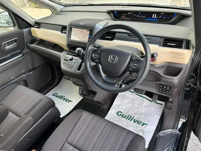 ホンダ フリード G ホンダセンシング 滋賀県 2016(平28)年 5.3万km クリスタルブラックパール 純正メーカーナビ【VXM-174VFi】/両側パワースライドドア/ビルトインETC/ドライブレコーダー/衝突軽減ブレーキ/横滑り防止装置/レーダクルーズコントロール/レーンキープアシスト/アイドリングストップ/バックカメラ/ステアリングスイッチ/ハンズフリー/ヘッドライトレベリング/電動格納ミラー/ECON/プッシュスタート/スマートキー/純正フロアマット/オートエアコン/LEDヘッドライト/ドアバイザー