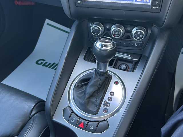 アウディ ＴＴクーペ 2．0 TFSI 神奈川県 2010(平22)年 10.5万km アイビスホワイト 純正ナビ(CD/DVD/SD/BT/ワンセグTV)/バックカメラ/リモコンキー/電動ウィング/パドルシフト/黒革シート/D/N席シートヒーター/ETC/横滑り防止装置/オートライト/ステアリングスイッチ/フロアマット/スペアキー×1/保証書/取扱説明書