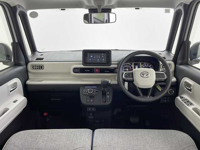 ダイハツ ムーヴ キャンバス ストライプス G 愛知県 2024(令6)年 0.5万km シャイニングホワイトパール/スムーズグレーマイカメタリック ワンオーナー/ディスプレイオーディオ/【CD/DVD/BT/AUX/USB】/全方位カメラ/衝突軽減ブレーキ/車線逸脱警報/パーキングセンサー/両側パワースライドドア/シートヒーター/ステアリングリモコン/アイドリングストップ/ＬＥＤオートライト/フォグランプ/電格式ミラー/社外フロアマット/電子パーキング/オートホールド/スマートキー/スペアキー/取扱説明書/保証書