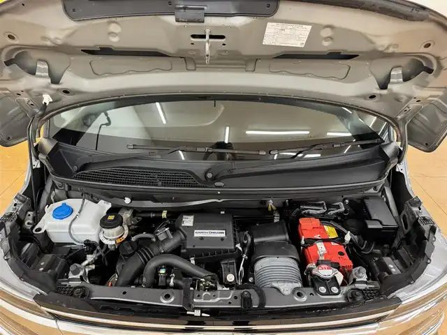 ホンダ Ｎ ＢＯＸ カスタム G L ターボ ホンダセンシング 群馬県 2020(令2)年 1.9万km シャイニンググレーM 禁煙車　衝突軽減　追従型クルコン　純正８インチナビ　フルセグＴＶ　ＢＴ　バックカメラ　両側電動ドア　ターボ　黒革　温シート　革巻きステアリング　ステアリングスイッチ　ビルトインＥＴＣ　スマートキー
