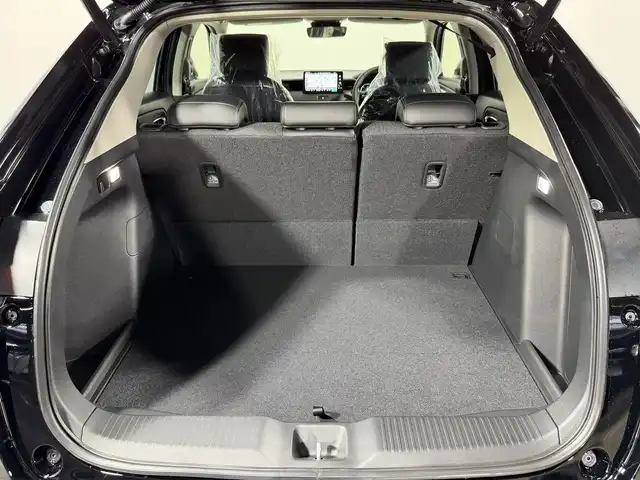 ホンダ ヴェゼル ハイブリッド e:HEV Z 大阪府 2025(令7)年 0.1千km クリスタルブラックパール 登録済未使用車 純正9incナビTV バックカメラ ハーフレザー シート＆ハンドルヒーター 電動リアゲート レーダークルコン 衝突軽減ブレーキ レーンアシスト ブラインドSM ダウンヒルアシスト 置き型充電