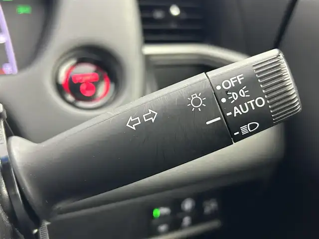 ホンダ フィット e:HEVホーム 道央・札幌 2021(令3)年 5.6万km プラチナホワイトパール ・４WD/・寒冷地仕様/・ホンダセンシング/・衝突被害軽減ブレーキ/・レーンキープアシスト/・踏み間違え防止装置/・レーダークルーズコントロール/・コーナーセンサー/・フロントワイパーデアイサー/・ミラーヒーター/・社外メモリナビ/・バクカメラ/・電子パーキング/・ETC/・スマートキー/・プッシュスタート/・横滑り防止装置/・LEDヘッドライト/・電格ミラー