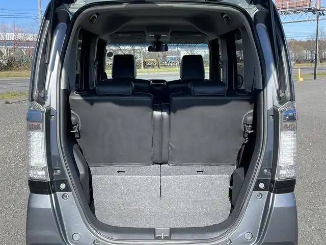 ホンダ Ｎ ＢＯＸ カスタム ターボ SSパッケージ 道央・札幌 2014(平26)年 8万km ポリッシュドメタルメタリック ４WD/社外メモリーナビ/CD/DVD/BT/フルセグ/シティブレーキアクティブシステム/横滑り防止装置/クルーズコントロール/バックカメラ/ETC/ECONモード/両側パワースライドドア/前席シートヒーター/レザー調シートカバー/革巻きステアリング/ステアリングリモコン/パドルシフト/プッシュスタート/スマートキー/HIDヘッドライト/オートライト/フォグランプ/電動格納ミラー/ヒーテッドドアミラー/ウィンカーミラー/純正フロアマット/ドアバイザー/社外エンジンスターター