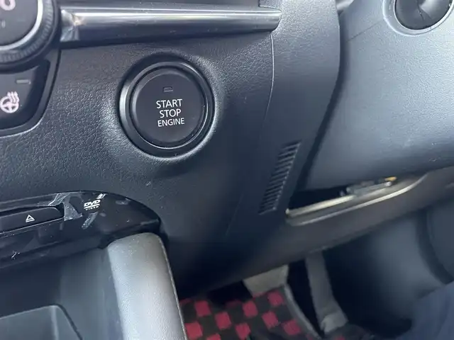 マツダ マツダ３ファストバック XD プロアクティブ ツーリングS 島根県 2019(令1)年 4万km ソウルレッドクリスタルM 登録時走行距離39922km/ワンオーナー/保証書/取扱説明書/純正ナビ（フルセグTV・Bluetooth・CD・DVD・FM・AM）/バックカメラ/前後コーナーセンサー/前席シートヒーター/ステアリングヒーター/衝突被害軽減システム/レーダークルーズコントロール/前後ドライブレコーダー/社外デジタルインナーミラー/ETC/純正AW