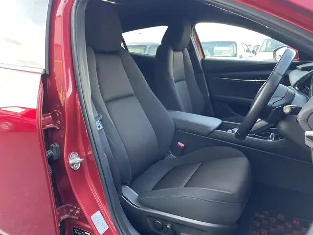 マツダ マツダ３ファストバック XD プロアクティブ ツーリングS 島根県 2019(令1)年 4万km ソウルレッドクリスタルM 登録時走行距離39922km/ワンオーナー/保証書/取扱説明書/純正ナビ（フルセグTV・Bluetooth・CD・DVD・FM・AM）/バックカメラ/前後コーナーセンサー/前席シートヒーター/ステアリングヒーター/衝突被害軽減システム/レーダークルーズコントロール/前後ドライブレコーダー/社外デジタルインナーミラー/ETC/純正AW