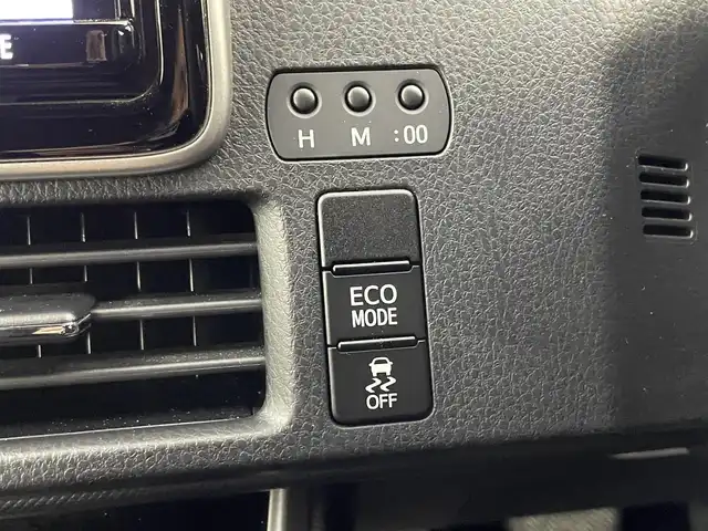 トヨタ ヴォクシー ZS 煌Ⅲ 埼玉県 2020(令2)年 5.3万km ホワイトパールクリスタルシャイン 純正9インチＳＤナビ/ CD DVD Bluetooth USB 音楽録音 フルセグ/フリップダウンモニター/両側パワースライドドア/バックカメラ/クルーズコントロール/プリクラッシュセーフティ/ビルトインＥＴＣ/コーナーセンサー/オートＬＥＤライト/ＬＥＤフォグランプ/ハーフレザーシート/アイドリングストップ/ダブルオートエアコン