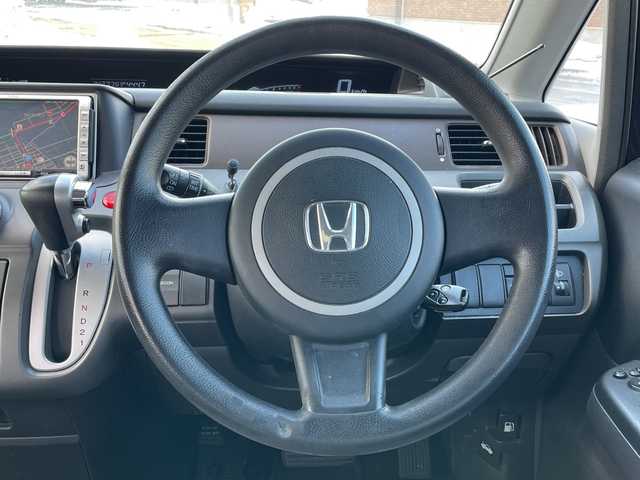 ホンダ ステップワゴン G 道央・札幌 2007(平19)年 14.3万km ナイトホークブラックパール ４WD/純正ディーラーOPナビ/CD/DVD/フルセグ/バックカメラ/ECONモード/片側パワースライドドア/リモコンキー/LEDヘッドライト/ヘッドライトレベライザー/電動格納ミラー/純正フロアマット/ドアバイザー/スペアキー/純正エンジンスターター