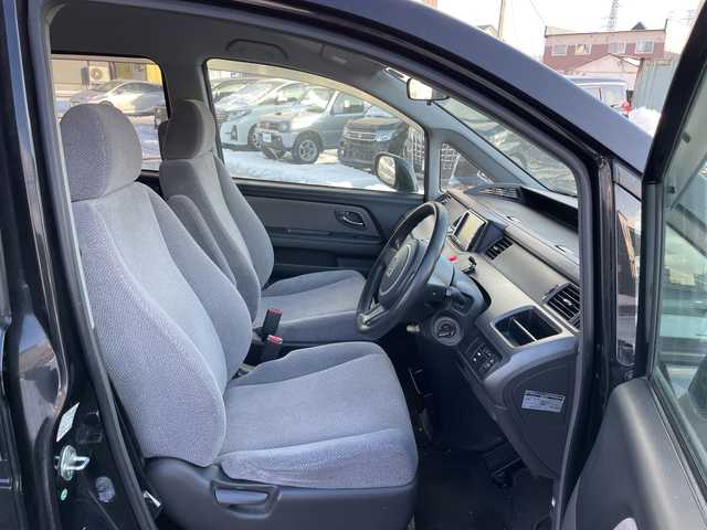 ホンダ ステップワゴン G 道央・札幌 2007(平19)年 14.3万km ナイトホークブラックパール ４WD/純正ディーラーOPナビ/CD/DVD/フルセグ/バックカメラ/ECONモード/片側パワースライドドア/リモコンキー/LEDヘッドライト/ヘッドライトレベライザー/電動格納ミラー/純正フロアマット/ドアバイザー/スペアキー/純正エンジンスターター