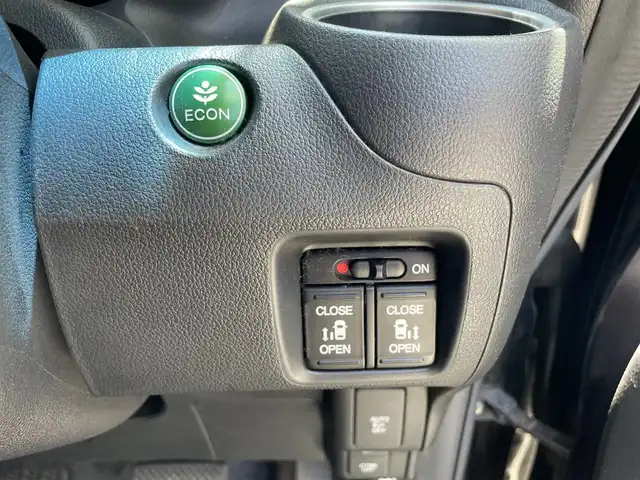 ホンダ Ｎ ＢＯＸ カスタム G L SSパッケージ 兵庫県 2015(平27)年 7.3万km プレミアムベルベットパープル・パール (株)IDOMが運営する【じしゃロン神戸名谷店】の自社ローン専用車両になりますこちらは現金またはオートローンご利用時の価格です。自社ローンご希望の方は別途その旨お申付け下さい/純正メモリナビ(VXM-155VSi)/　(DVD/ワンセグTV/Bluetooth)/バックカメラ/両側パワースライドドア/シティブレーキアクティブシステム/スマートキー/HIDヘッドライト/横滑り防止機能/純正14インチアルミホイール/カーテンエアバッグ