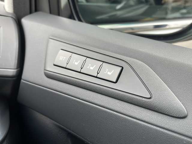 トヨタ アルファード S Cパッケージ 静岡県 2021(令3)年 3.1万km ホワイトパールクリスタルシャイン ディスプレイオーディオ/純正CD/DVD/Bluetooth/バックカメラ/モデリスタエアロ/サンルーフ/両側パワースライドドア/フリップダウンリアモニター/ステアリングヒーター/シートヒーター＆エアシート/デジタルインナーミラー/ステアリングヒーター/パワーバックドア/純正18インチAW/スマートキー/ETC