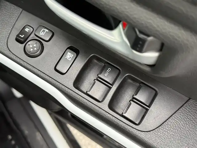 スズキ ハスラー HYBRID X 岩手県 2022(令4)年 0.9万km ピュアホワイトP 4WD/社外SDナビ/　　・CD/DVD/BT/フルセグ/LEDオートライト/シートヒーター/純正15インチアルミホイール/ステアリングスイッチ/アイドリングストップ/USBポート/スマートキー/ETC