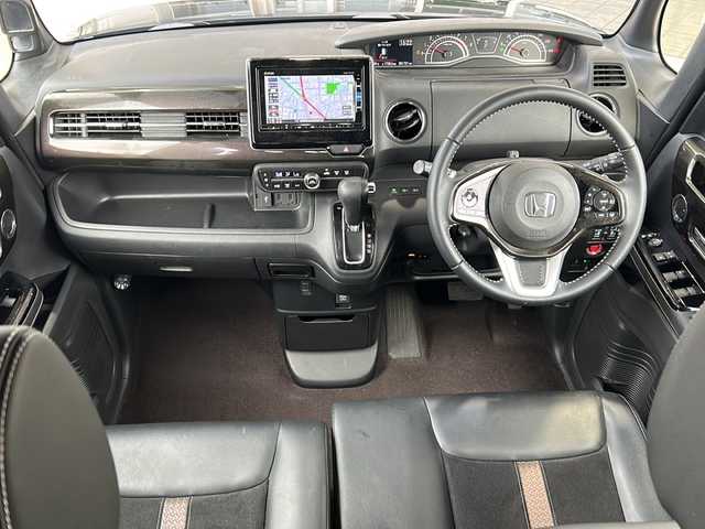 ホンダ Ｎ ＢＯＸ カスタム G L ターボ ホンダセンシング 静岡県 2019(令1)年 5.2万km クリスタルブラックパール 純正SDナビ/・CD/・DVD/・フルセグTV/・Bluetooth/・USB/・AM/・FM/主要装備/・ホンダセンシング/・衝突軽減/・レーンキープ/・追従クルコン/・コーナーセンサー/・両側パワスラ/・バックカメラ/・ETC/・ドラレコ/・LEDヘッドライト/・オートハイビーム/・純正アルミホイール