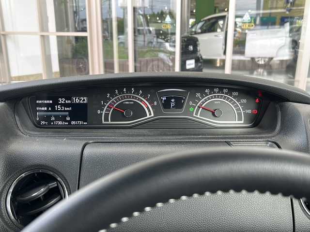 ホンダ Ｎ ＢＯＸ カスタム G L ターボ ホンダセンシング 静岡県 2019(令1)年 5.2万km クリスタルブラックパール 純正SDナビ/・CD/・DVD/・フルセグTV/・Bluetooth/・USB/・AM/・FM/主要装備/・ホンダセンシング/・衝突軽減/・レーンキープ/・追従クルコン/・コーナーセンサー/・両側パワスラ/・バックカメラ/・ETC/・ドラレコ/・LEDヘッドライト/・オートハイビーム/・純正アルミホイール