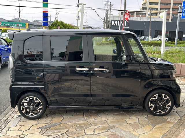 ホンダ Ｎ ＢＯＸ カスタム G L ターボ ホンダセンシング 静岡県 2019(令1)年 5.2万km クリスタルブラックパール 純正SDナビ/・CD/・DVD/・フルセグTV/・Bluetooth/・USB/・AM/・FM/主要装備/・ホンダセンシング/・衝突軽減/・レーンキープ/・追従クルコン/・コーナーセンサー/・両側パワスラ/・バックカメラ/・ETC/・ドラレコ/・LEDヘッドライト/・オートハイビーム/・純正アルミホイール
