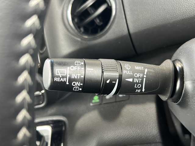 ホンダ Ｎ ＢＯＸ カスタム G L ターボ ホンダセンシング 静岡県 2019(令1)年 5.2万km クリスタルブラックパール 純正SDナビ/・CD/・DVD/・フルセグTV/・Bluetooth/・USB/・AM/・FM/主要装備/・ホンダセンシング/・衝突軽減/・レーンキープ/・追従クルコン/・コーナーセンサー/・両側パワスラ/・バックカメラ/・ETC/・ドラレコ/・LEDヘッドライト/・オートハイビーム/・純正アルミホイール