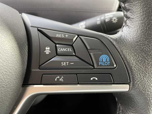 日産 セレナ e－パワー ハイウェイスター V 大阪府 2022(令4)年 1.5万km ダークメタルグレー ProPILOT 純正ナビ(フルセグ/DVD再生/Bluetooth) 360カメラ 後席モニター ETC デジタルインナーミラー 衝突軽減 レーダークルコン BSM クリアランスソナー ワンオーナー