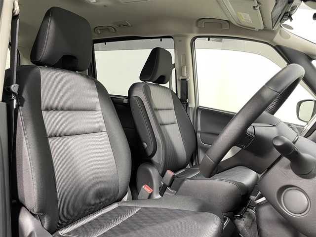 日産 セレナ e－パワー ハイウェイスター V 大阪府 2022(令4)年 1.5万km ダークメタルグレー ProPILOT 純正ナビ(フルセグ/DVD再生/Bluetooth) 360カメラ 後席モニター ETC デジタルインナーミラー 衝突軽減 レーダークルコン BSM クリアランスソナー ワンオーナー