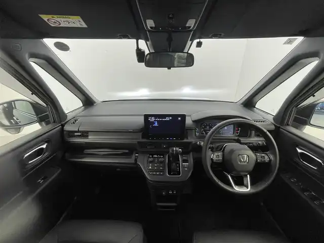 ホンダ ステップワゴン スパーダ 群馬県 2024(令6)年 1万km クリスタルブラックパール 純正9型ナビ/フルセグTV/CD/DVD再生/Bluetooth接続/マルチビューモニター/ホンダセンシング/衝突被害軽減ブレーキ/車線逸脱抑制機能/レーダークルーズコントロール/オートハイビーム/フリップダウンモニター/両側電動スライドドア/ステアリングスイッチ/ビルトインETC/ドライブレコーダー/横滑り防止装置/スマートキー/プッシュスタート/フルオートエアコン/ダブルオートエアコン