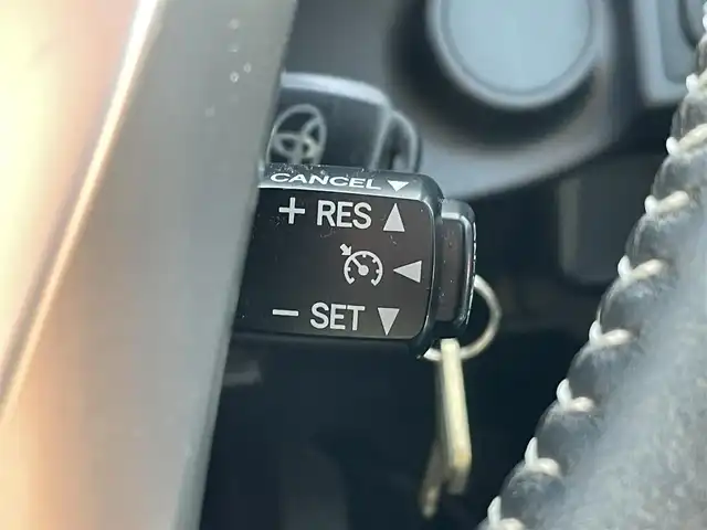 トヨタ アクア G 新潟県 2015(平27)年 7.1万km シルバーM 純正SDナビ(NSCP-W64)/CD/BT/ワンセグテレビ/バックカメラ/ETC/クルーズコントロール/ステアリングスイッチ/リモコンキー /純正15インチアルミホイール/社外15インチAW冬タイヤ車載